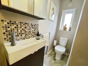 Guest wc- click for photo gallery